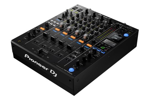 the Pioneer DJ DJM-900NXS2