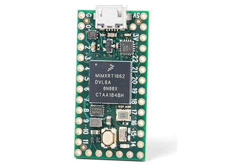 The Teensy 4.0 without pins