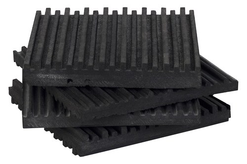 this 4-pack of UPE Group rubber pads
